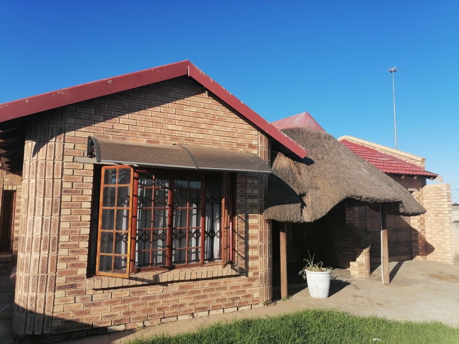 3 Bedroom Property for Sale in Mangaung Free State